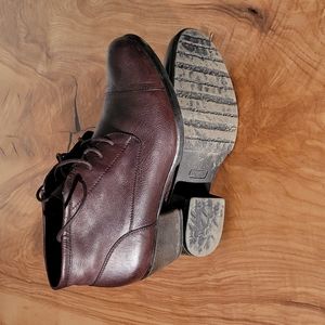 Women's Eastland Alexa Brown size 11